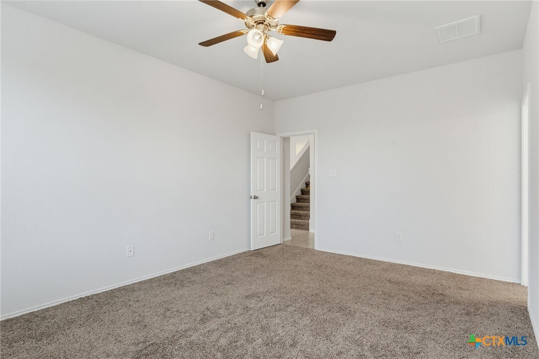 Building Photo - 2044 Mallard Ct