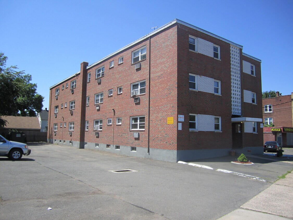 165 Tolland St Unit A3, East Hartford, CT 06108 Apartments in East