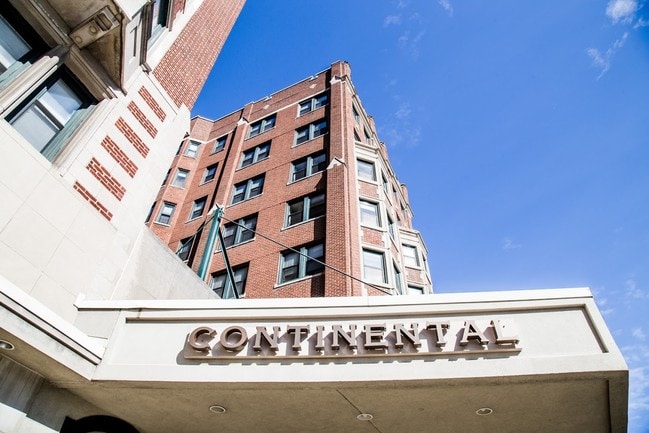Entry - The Continental Towers at Vermont Place
