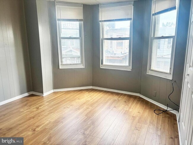 Building Photo - 3342 Malta St