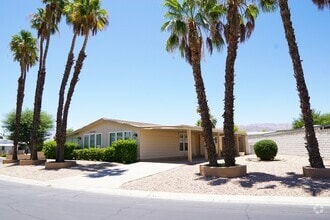 Building Photo - 38381 Poppet Canyon Dr