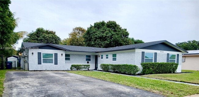 Building Photo - 4431 NW 13th St