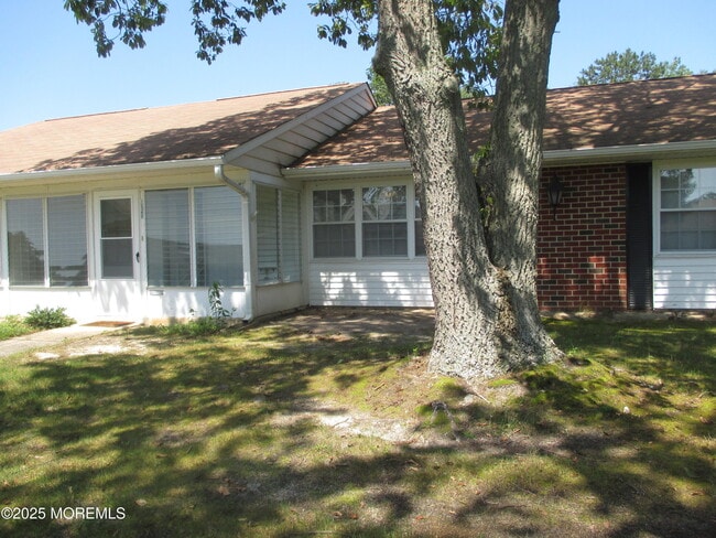 Building Photo - 1236D Hamilton Ct