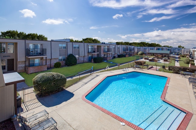 3 Community Pools - Council Crossing