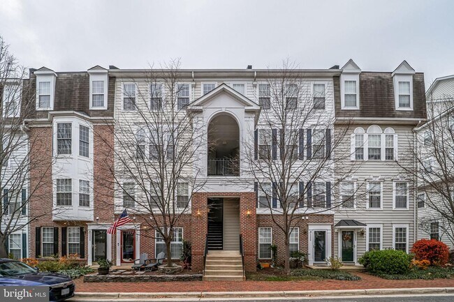 Foto del edificio - 5064 Donovan Dr