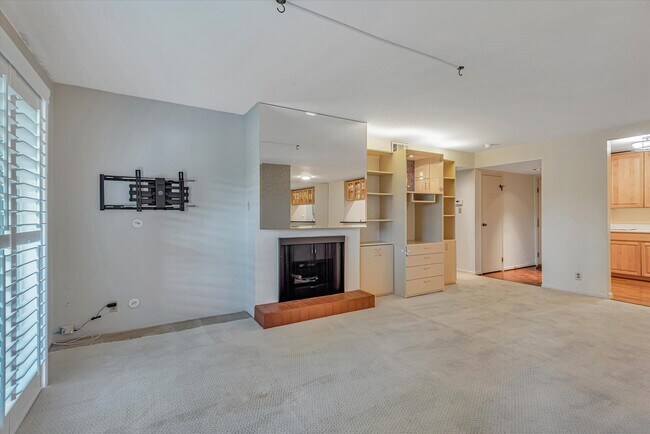 Building Photo - 58 N El Camino Real