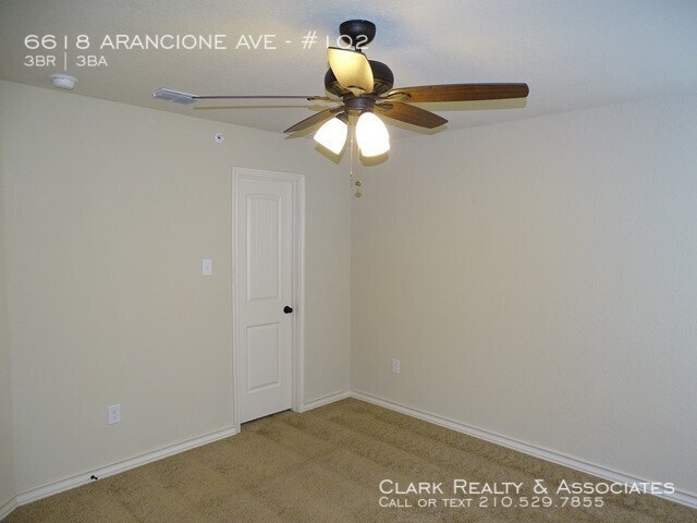 Building Photo - 6618 Arancione Ave