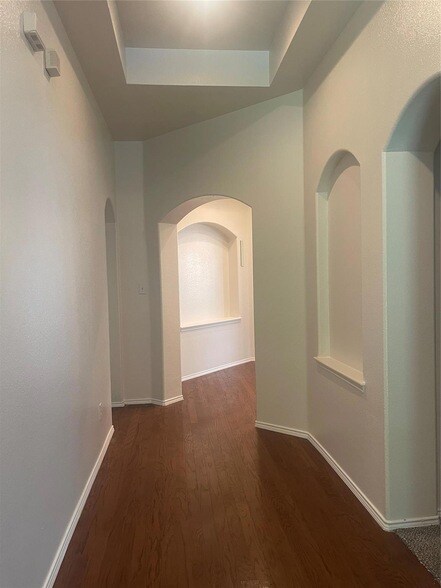 Building Photo - 644 Garner Ct