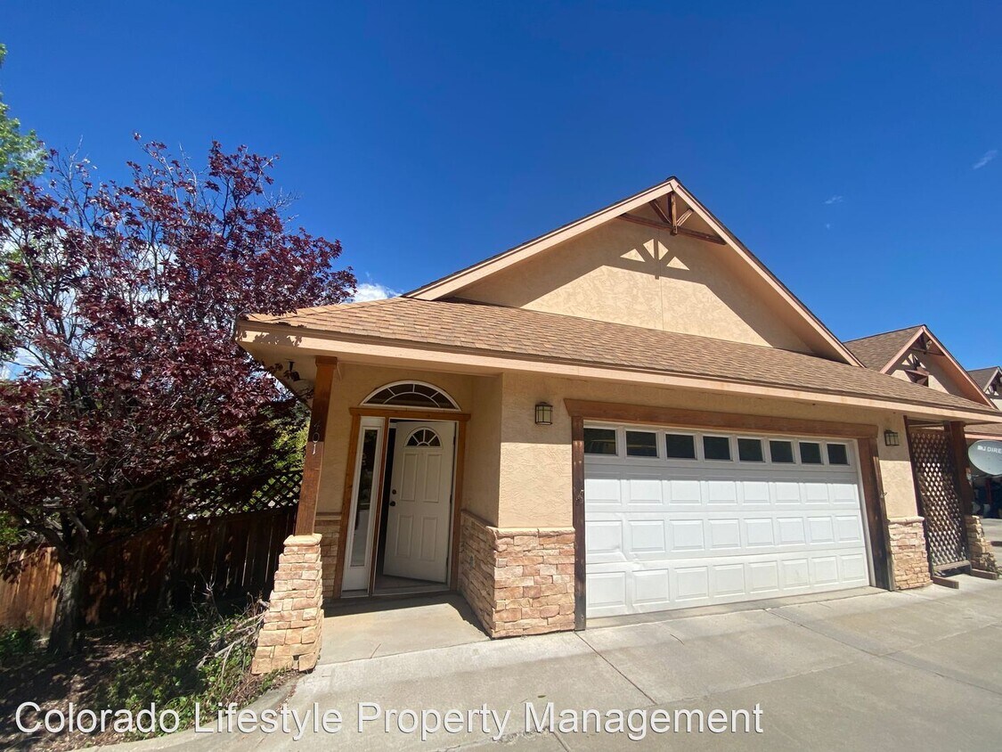 3 br, 2.5 bath House 401 Jenkins Ranch Road House Rental in Durango