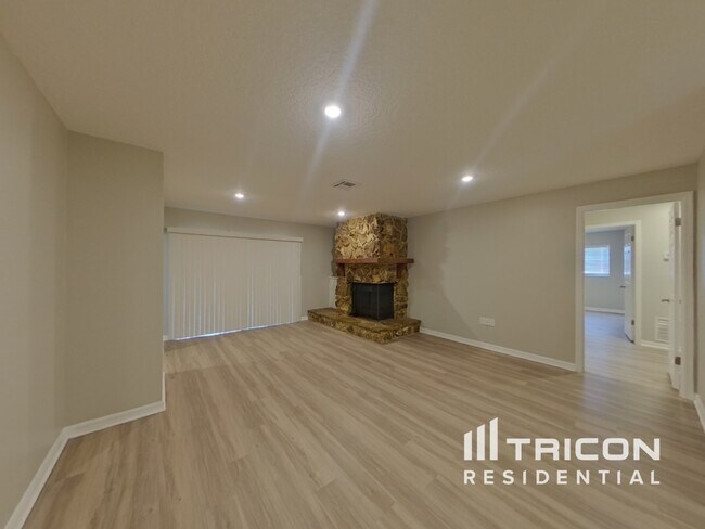 Foto del edificio - 3501 Calgary Ln