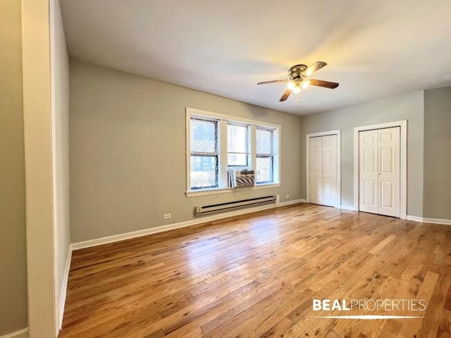 Foto del edificio - 1 bedroom in CHICAGO IL 60613