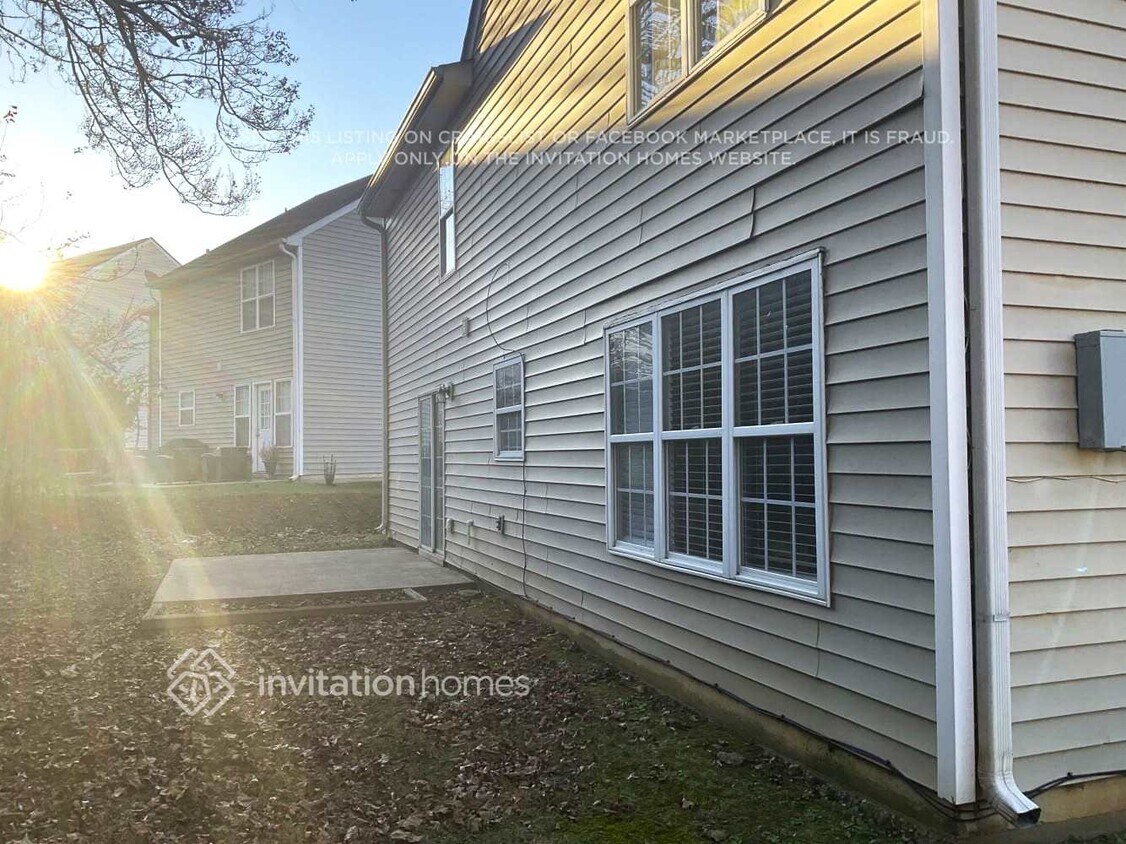 Foto del edificio - 4327 Chesapeake Trace