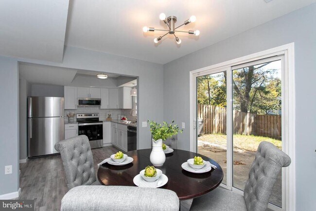 Building Photo - 2693 Red Lion Pl