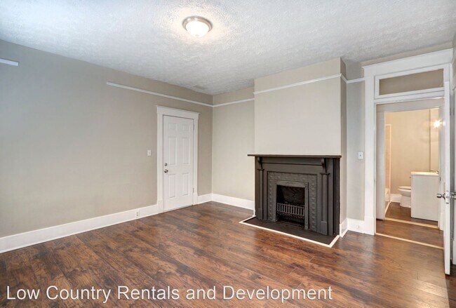 Building Photo - 1211 E 33rd St