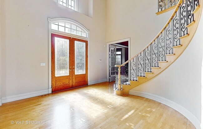 Foto del edificio - 12 Brooke Ln