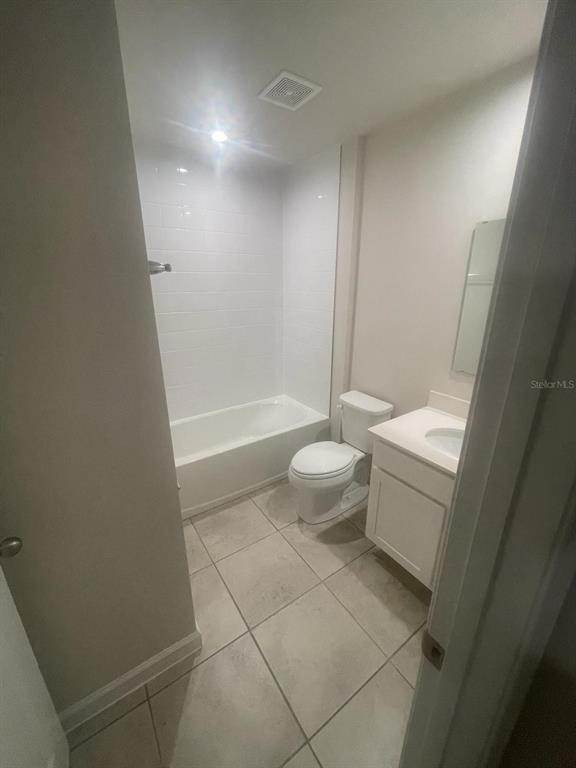 Foto del edificio - 2034 Edison Pointe Blvd