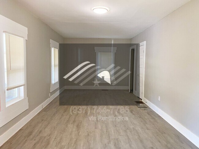 Building Photo - 2141 Philadelphia Dr