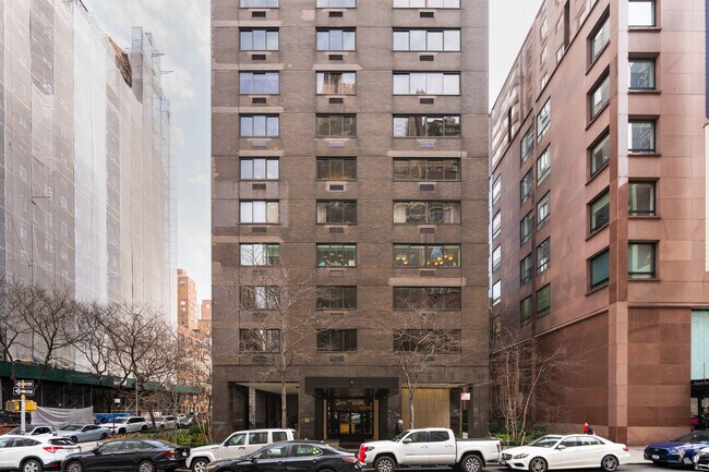 Foto del edificio - 733 Park Ave