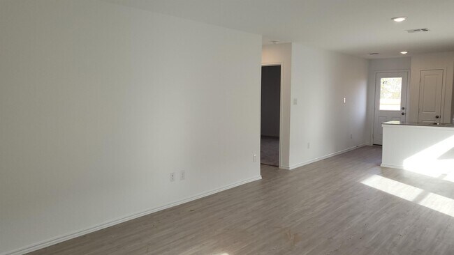 Building Photo - 9239 Navarro Vis