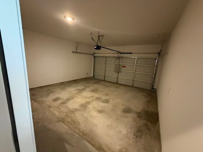 Building Photo - 28122 Meadowlark Sky Dr