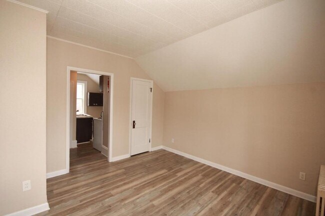 Foto del edificio - 1009 2nd Ave N. #3