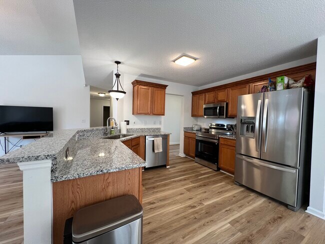 Foto del edificio - 5343 Tidewater Dr