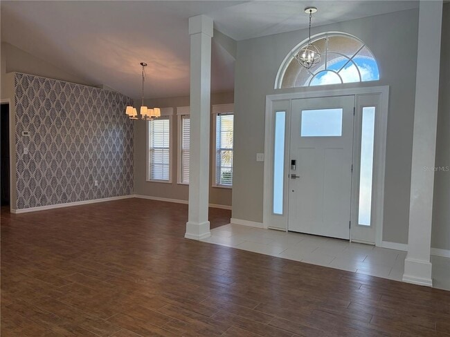 Building Photo - 5828 Sandy Pointe Dr