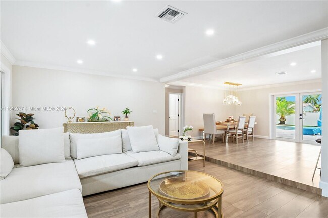 Foto del edificio - 4900 Hayes St