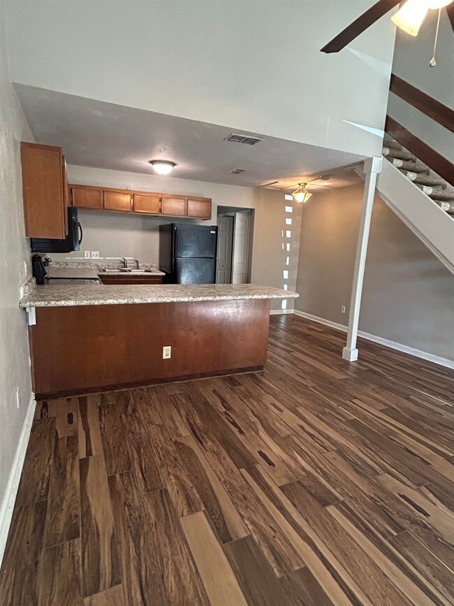 Foto del edificio - 912 S Lipona Rd