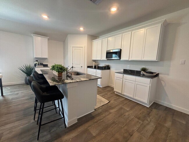 Building Photo - 1527 Cinque Terre Way