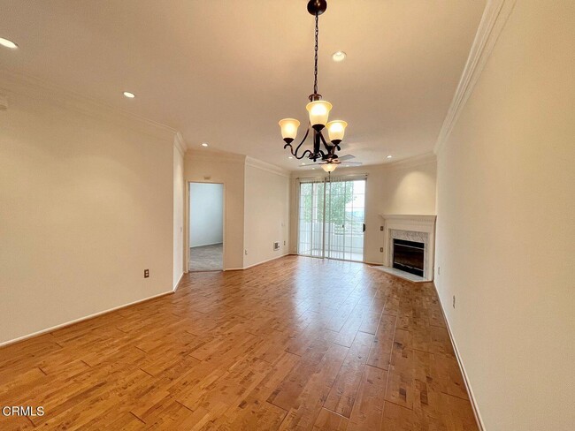 Building Photo - 2913 Antonio Dr
