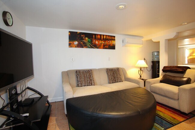 Foto del edificio - 3316 Upperline St