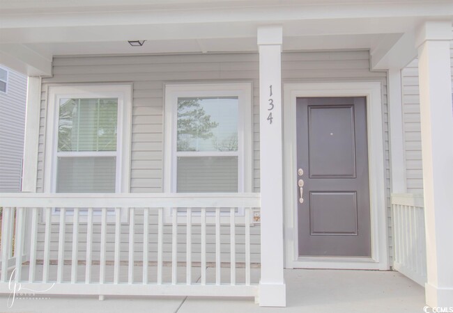 Building Photo - 134 Crescent Way