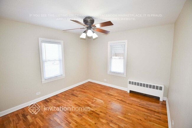 Foto del edificio - 5830 S Merrimac Ave