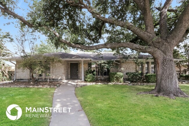 Building Photo - 1608 Cloister Way