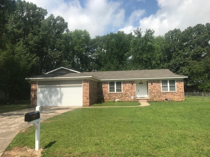 Primary Photo - 20 Barnwell Dr