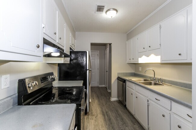 Building Photo - 2509 Shannon Ct