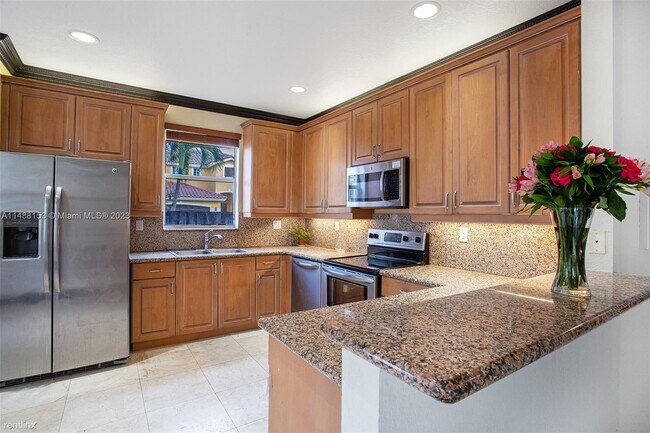 Building Photo - 5 br, 3 bath House - 6442 SW 164th Ct