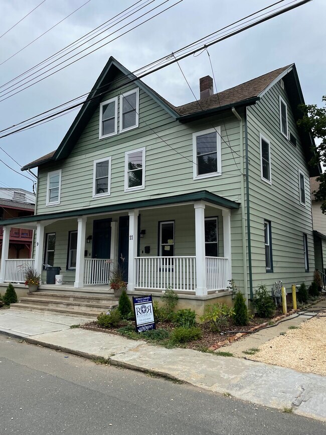 Building Photo - 11 Deforrest Ave