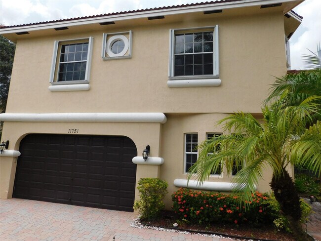 Foto del edificio - 11751 NW 1st St