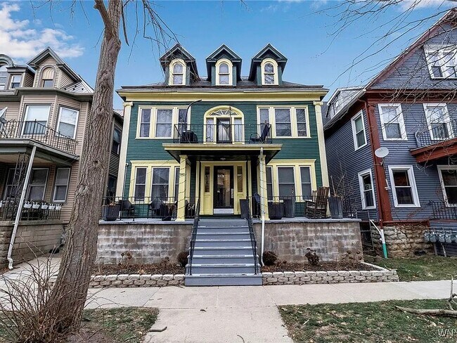 Foto del edificio - 580 Potomac Ave