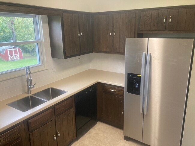 Building Photo - 232 Briarwood Ct