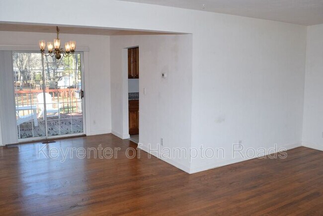 Foto del edificio - 1854 Tulane Rd