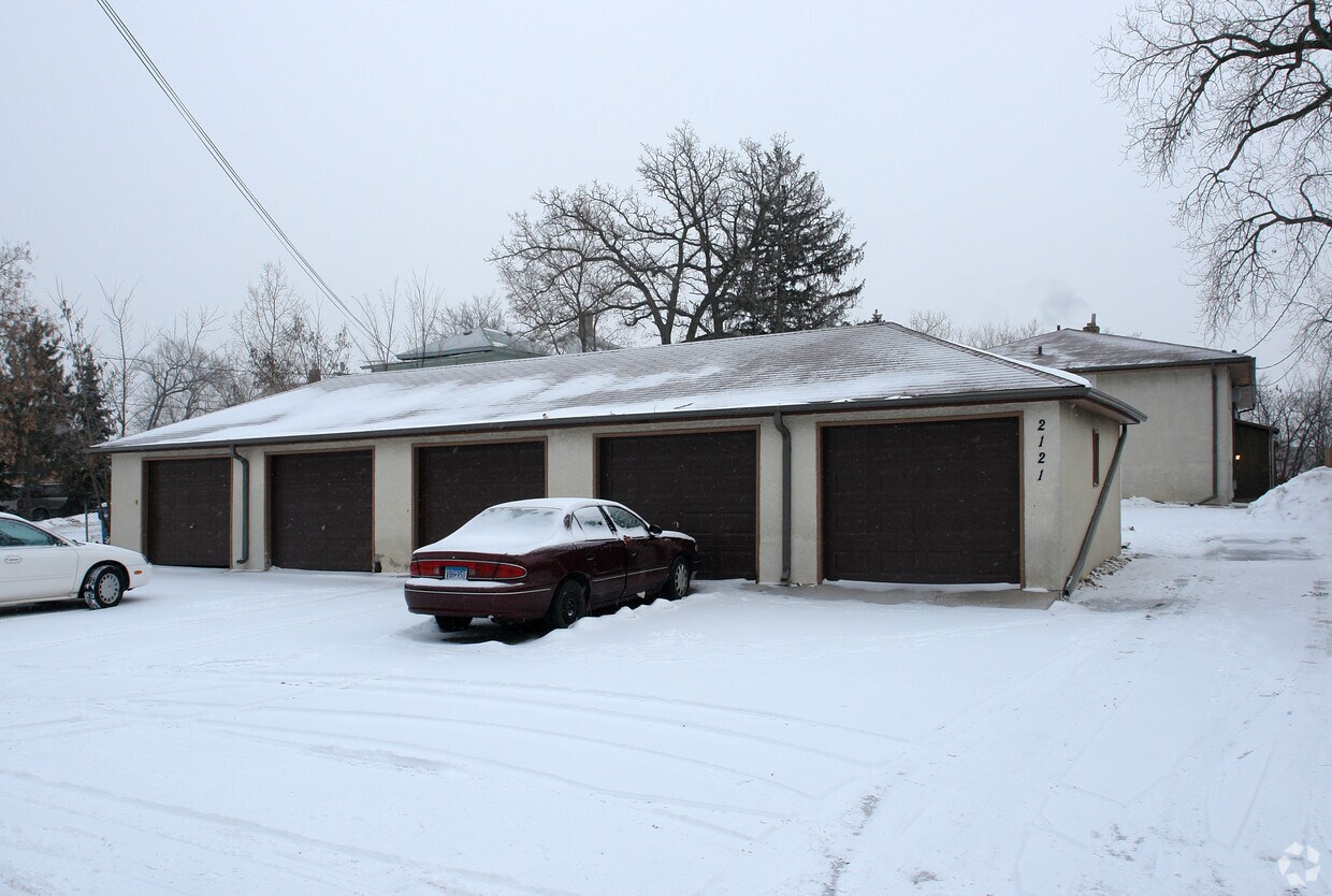 Building Photo - 2121 N Ferry St