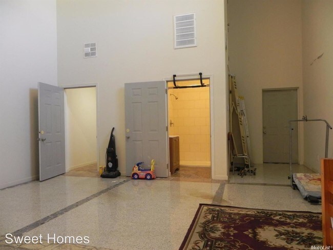 Foto del edificio - 8289 Gerber Rd