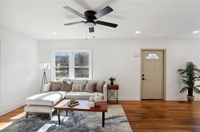 Foto del edificio - 1687 Porter Dr NW