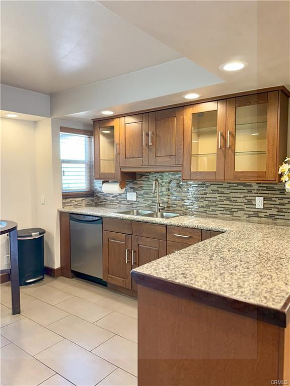 Foto principal - 5216 Lindley Ave