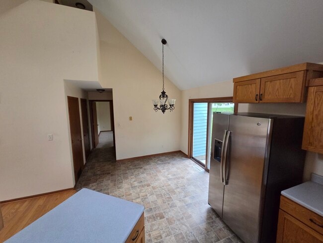 Dining area - 708 Aber Dr