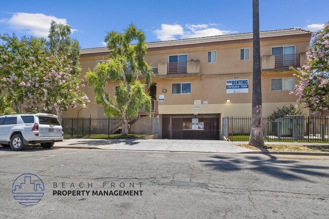 Building Photo - 14740 Erwin St.