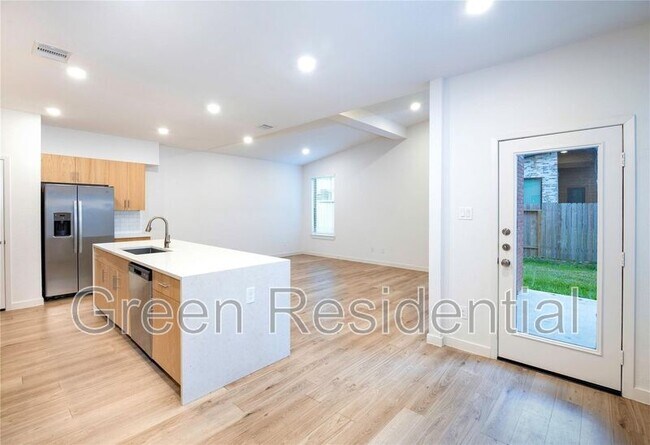 Building Photo - 2519 Appian Wy